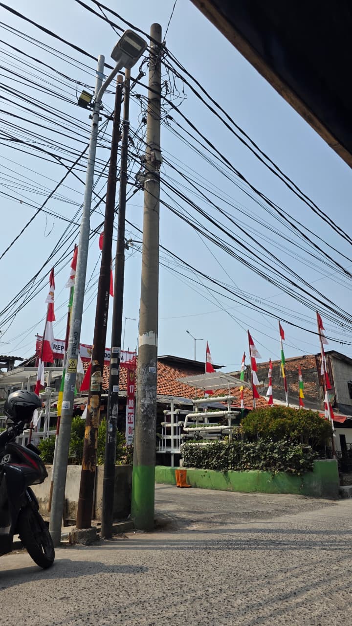 Tak Semua Jalan Dapat Dibangun SJUT, Dinas Bina Marga Ingatkan Pemilik Utilitas Pastikan Tiang Hingga Kabel Udara Aman